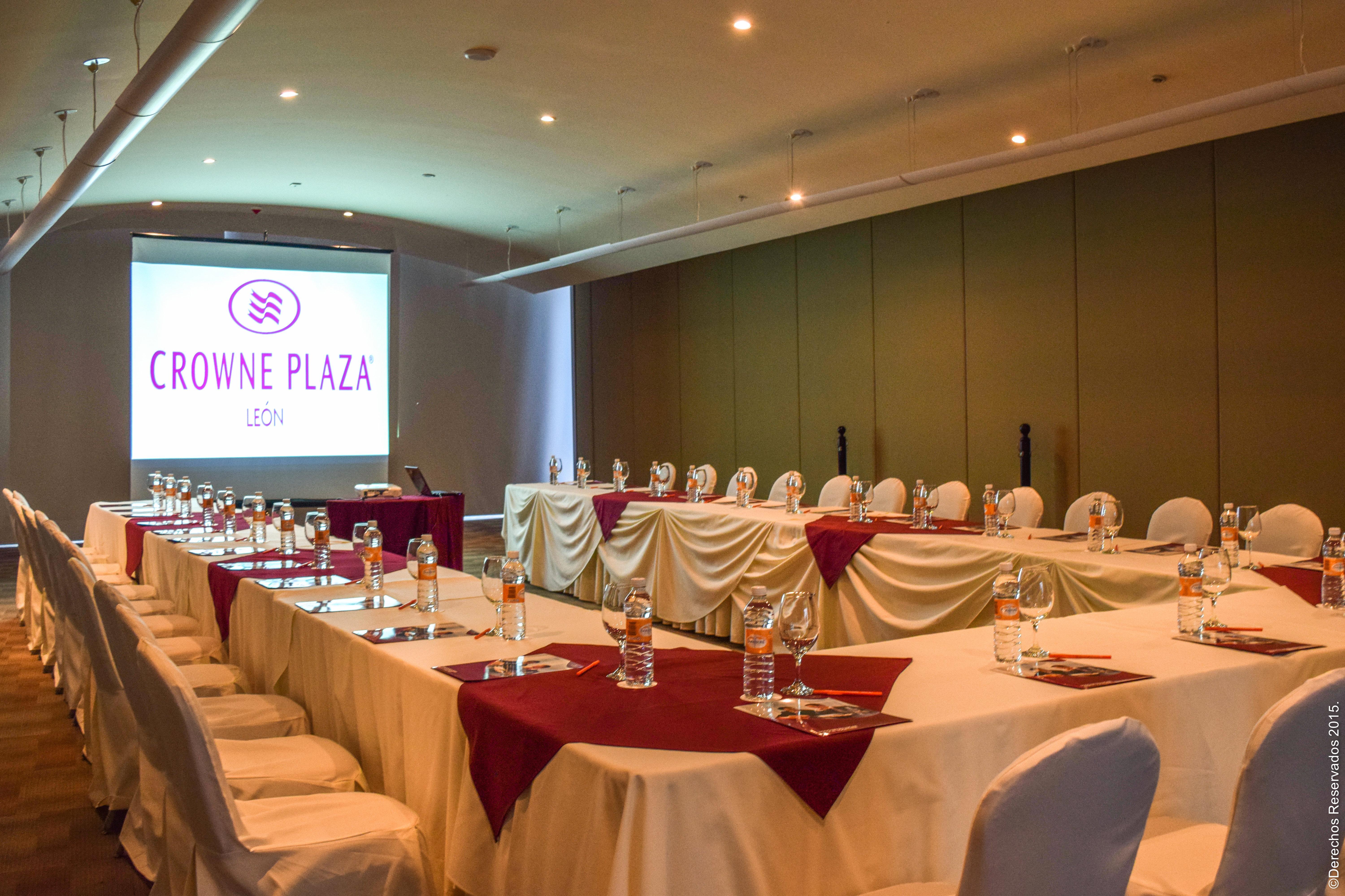 Crowne Plaza Leon By Ihg Ξενοδοχείο Εξωτερικό φωτογραφία